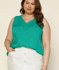 SKIES ARE BLUE New In Plus Size Plus Size - Lace Detail Tank Top