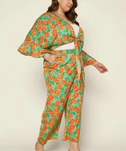 SKIES ARE BLUE New In Plus Size Plus Size - Tropical Print Kimono Top