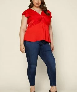 SKIES ARE BLUE Plus Size - Knotted Flutter Sleeve Top 9 SKIES ARE BLUE Plus Size - Knotted Flutter Sleeve Top