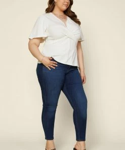 SKIES ARE BLUE New In Plus Size Plus Size - Twisted V-Neck Top 8 SKIES ARE BLUE New In Plus Size Plus Size - Twisted V-Neck Top