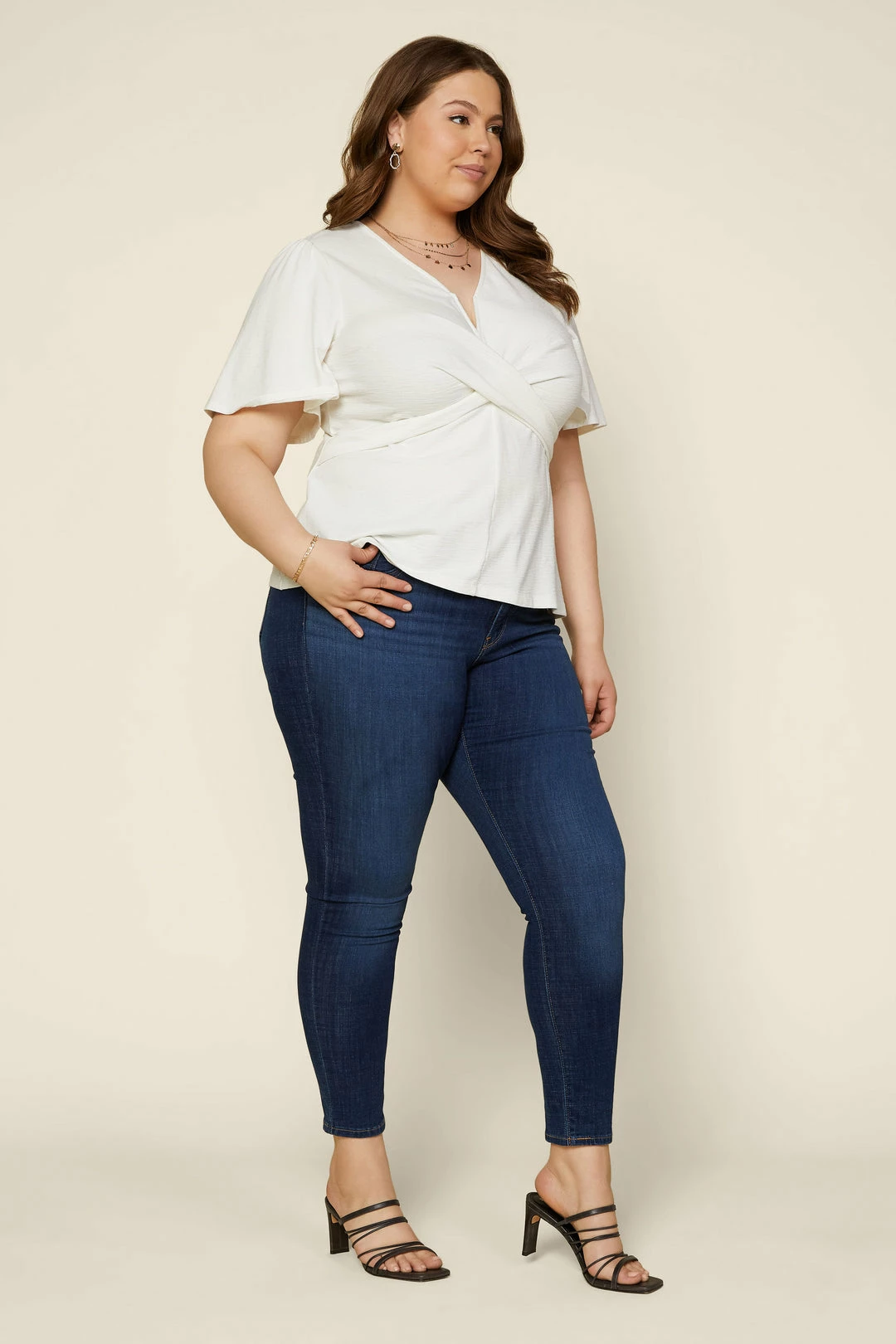 SKIES ARE BLUE New In Plus Size Plus Size - Twisted V-Neck Top 5 SKIES ARE BLUE New In Plus Size Plus Size - Twisted V-Neck Top