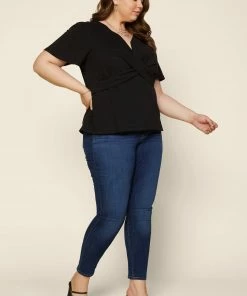 SKIES ARE BLUE New In Plus Size Plus Size - Twisted V-Neck Top