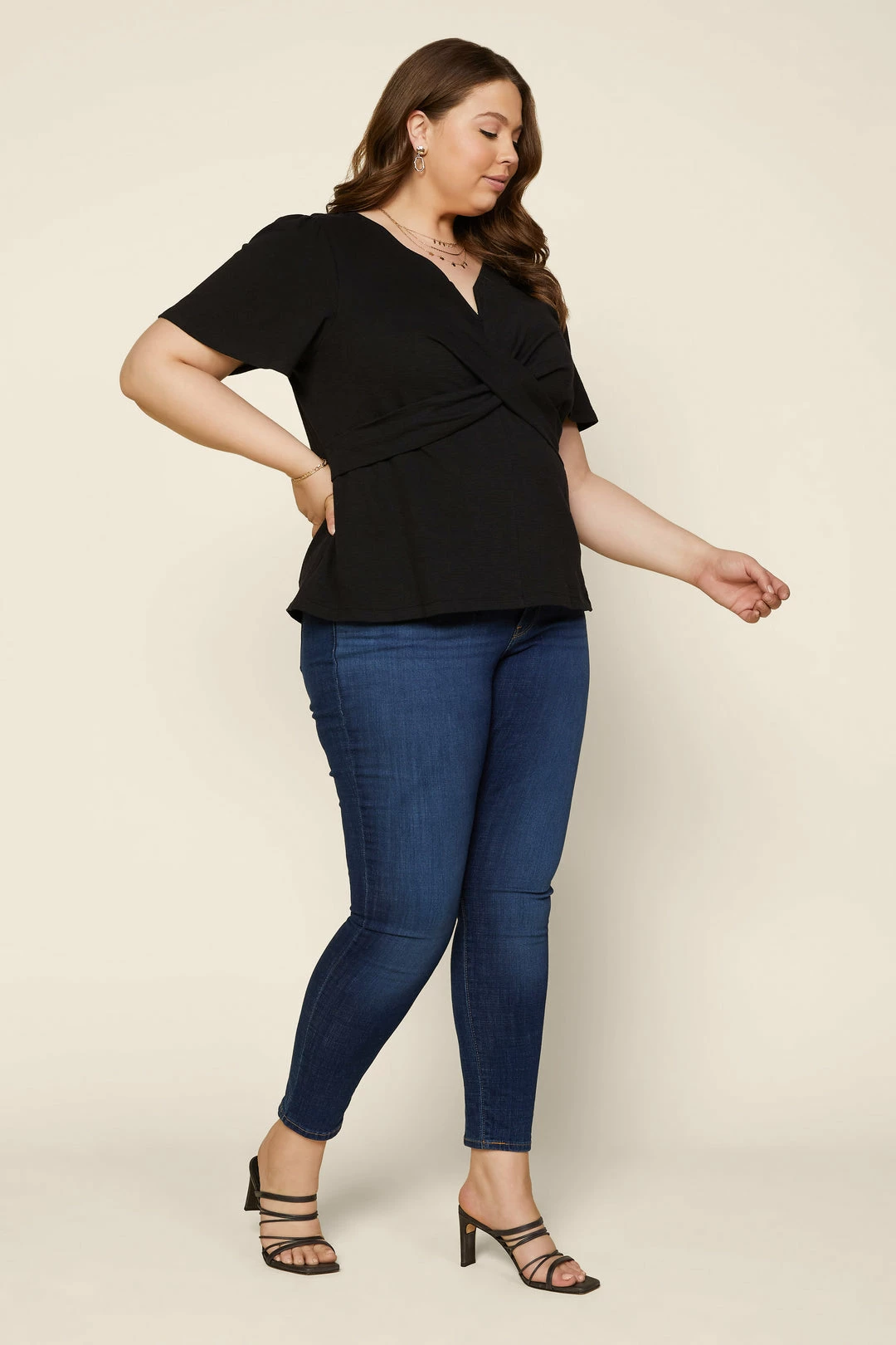 SKIES ARE BLUE New In Plus Size Plus Size - Twisted V-Neck Top 4 SKIES ARE BLUE New In Plus Size Plus Size - Twisted V-Neck Top