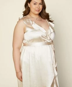 SKIES ARE BLUE Plus Size - Satin Ruffled Maxi Dress