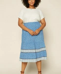 SKIES ARE BLUE Plus Size - Ditsy Floral Midi Skirt Clothing