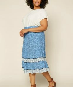 SKIES ARE BLUE Plus Size - Ditsy Floral Midi Skirt Clothing