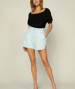 SKIES ARE BLUE Bottoms Kelly Pleated Shorts