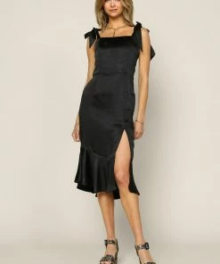 SKIES ARE BLUE Satin Shoulder Tie Midi Dress