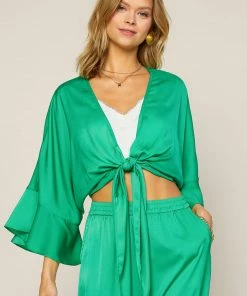 SKIES ARE BLUE Front Tie Kimono Top