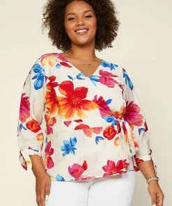 SKIES ARE BLUE Plus Size - Floral Tie Detail Top