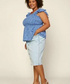 SKIES ARE BLUE New In Plus Size Plus Size - Floral Smocked Detail Top 8 SKIES ARE BLUE New In Plus Size Plus Size - Floral Smocked Detail Top