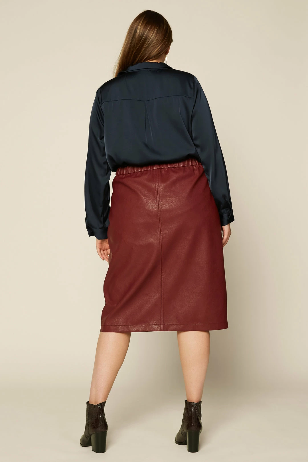 SKIES ARE BLUE Plus Size - Carissa Vegan Leather Midi Skirt Clothing 7 SKIES ARE BLUE Plus Size - Carissa Vegan Leather Midi Skirt Clothing