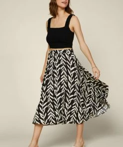 Skies Are Blue online shop 6 SKIES ARE BLUE New In Clothing Botanical Pleated Midi Skirt