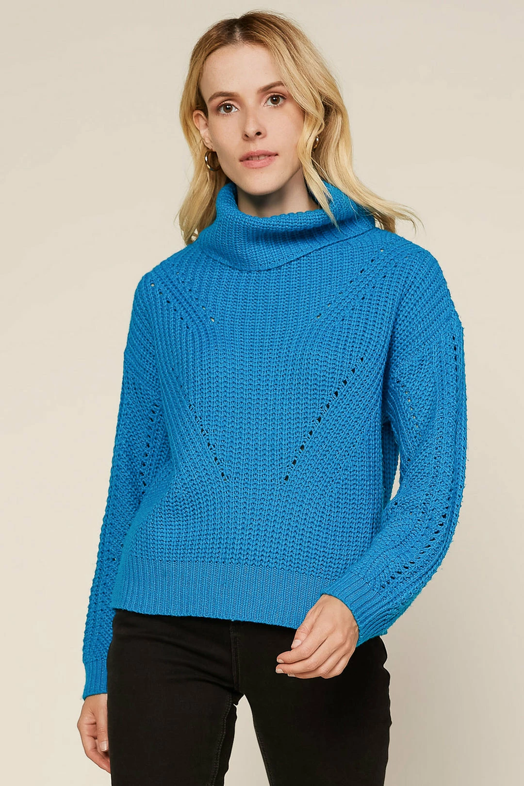 SKIES ARE BLUE Cozy Knit Turtleneck Sweater 3 SKIES ARE BLUE Cozy Knit Turtleneck Sweater