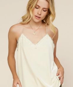 SKIES ARE BLUE Bri Velvet Cami Clothing