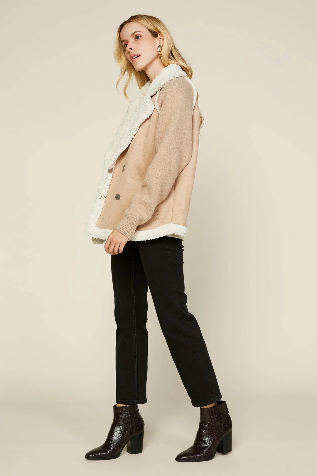 SKIES ARE BLUE Faux Suede Sherpa Jacket Clothing 9 SKIES ARE BLUE Faux Suede Sherpa Jacket Clothing