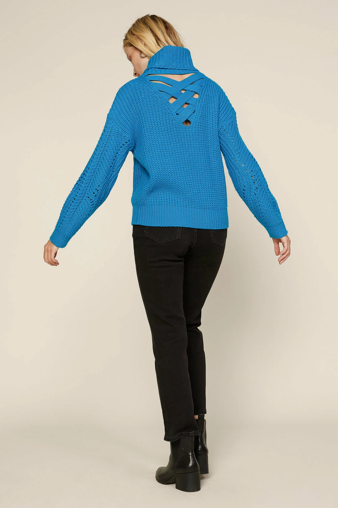 SKIES ARE BLUE Cozy Knit Turtleneck Sweater 7 SKIES ARE BLUE Cozy Knit Turtleneck Sweater