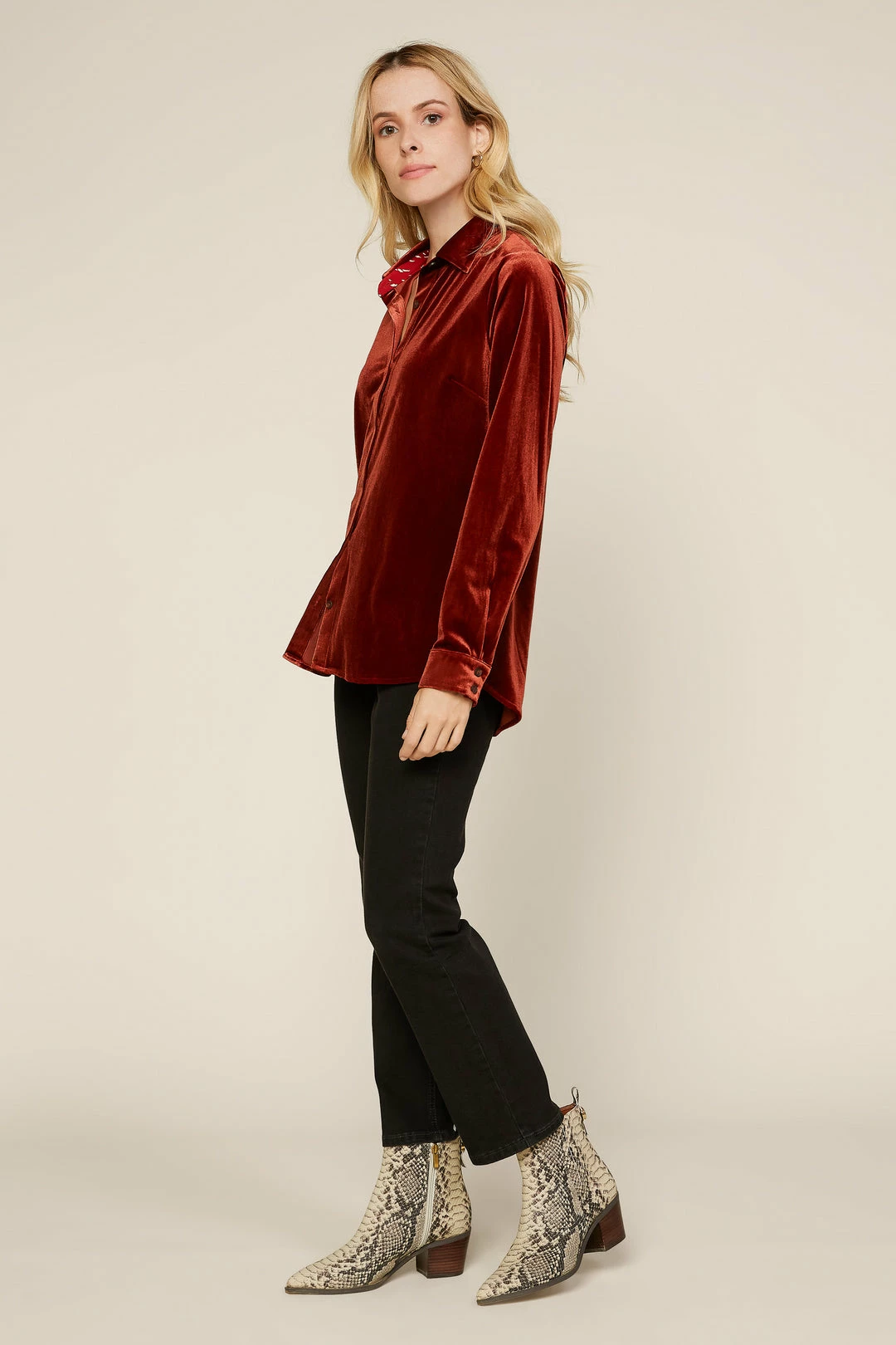 SKIES ARE BLUE Velvet Button Down Shirt 6 SKIES ARE BLUE Velvet Button Down Shirt