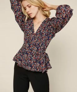 SKIES ARE BLUE Ditsy Floral Wrap Top Clothing