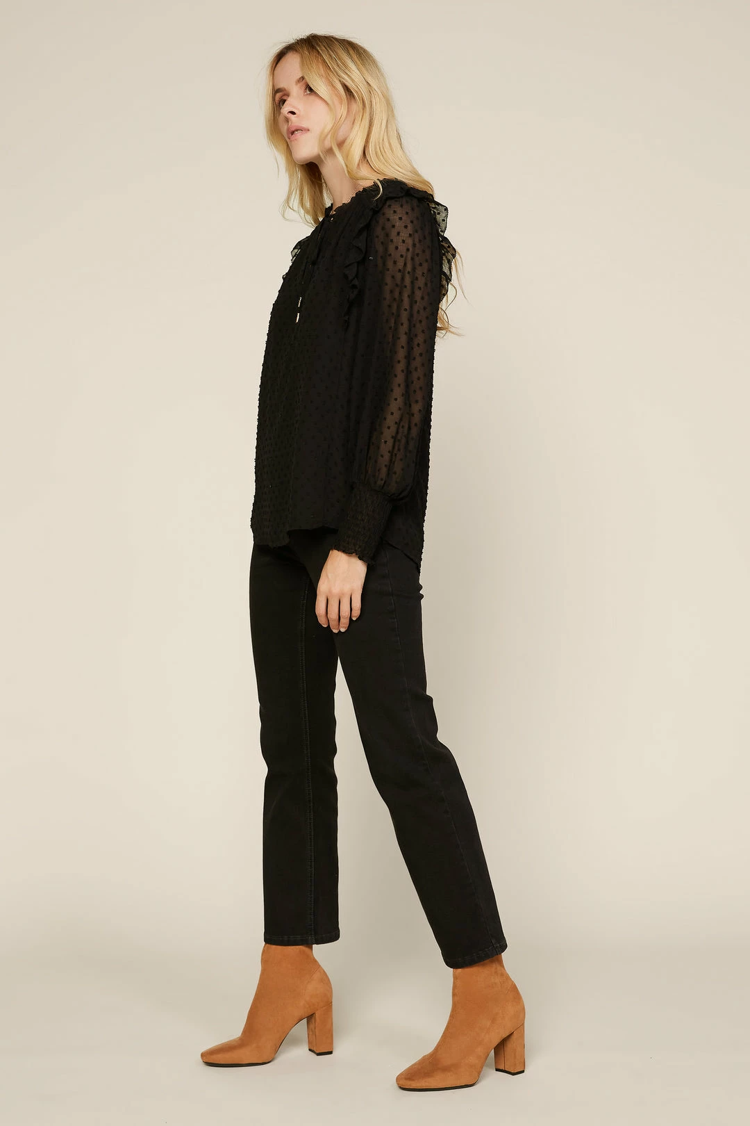 SKIES ARE BLUE Clip Dot Ruffle Blouse 4 SKIES ARE BLUE Clip Dot Ruffle Blouse