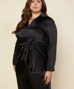 SKIES ARE BLUE Plus Size - Front Tie Satin Top