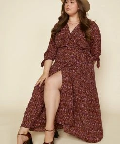 SKIES ARE BLUE Plus Size - Floral Smocked Maxi Dress