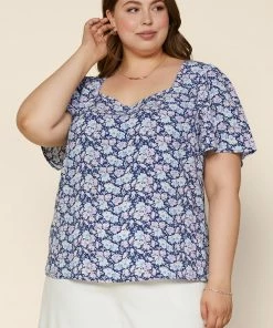 SKIES ARE BLUE New In Plus Size Plus Size - Jordyn Floral Top