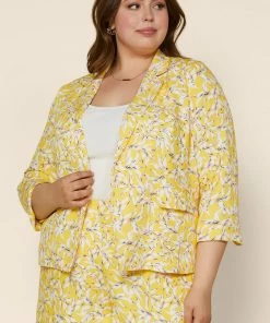 SKIES ARE BLUE New In Plus Size Plus Size - Floral Print Blazer