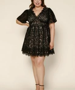 SKIES ARE BLUE Plus Size - Lace Mini Dress
