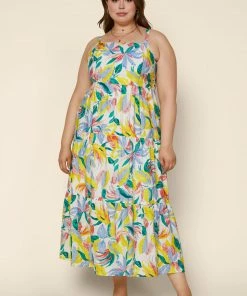 SKIES ARE BLUE Plus Size - Floral Tiered Maxi Dress