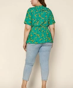 SKIES ARE BLUE Plus Size - Floral Wrap Top 9 SKIES ARE BLUE Plus Size - Floral Wrap Top