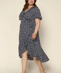 SKIES ARE BLUE Plus Size - Floral Ruffled Wrap Dress 7 SKIES ARE BLUE Plus Size - Floral Ruffled Wrap Dress