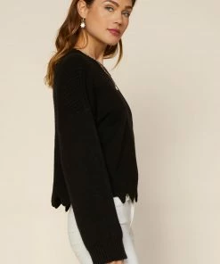 SKIES ARE BLUE Clothing Raya Scallop Trimmed Sweater 9 SKIES ARE BLUE Clothing Raya Scallop Trimmed Sweater