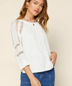 Skies Are Blue online shop 10 SKIES ARE BLUE Crochet Trim Knit Top