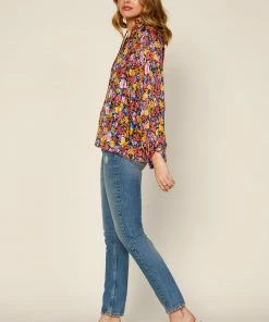 SKIES ARE BLUE Pleated Floral Print Blouse