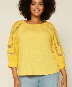 SKIES ARE BLUE Plus Size - Crochet Trim Knit Top