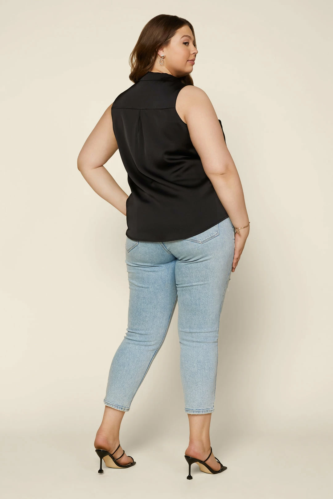 SKIES ARE BLUE Plus Size - Sleeveless Button Down Top New In Plus Size 7 SKIES ARE BLUE Plus Size - Sleeveless Button Down Top New In Plus Size