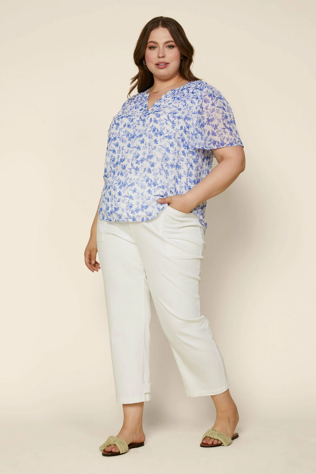 SKIES ARE BLUE New In Plus Size Plus Size - Sweet Floral Ruffled Top 4 SKIES ARE BLUE New In Plus Size Plus Size - Sweet Floral Ruffled Top