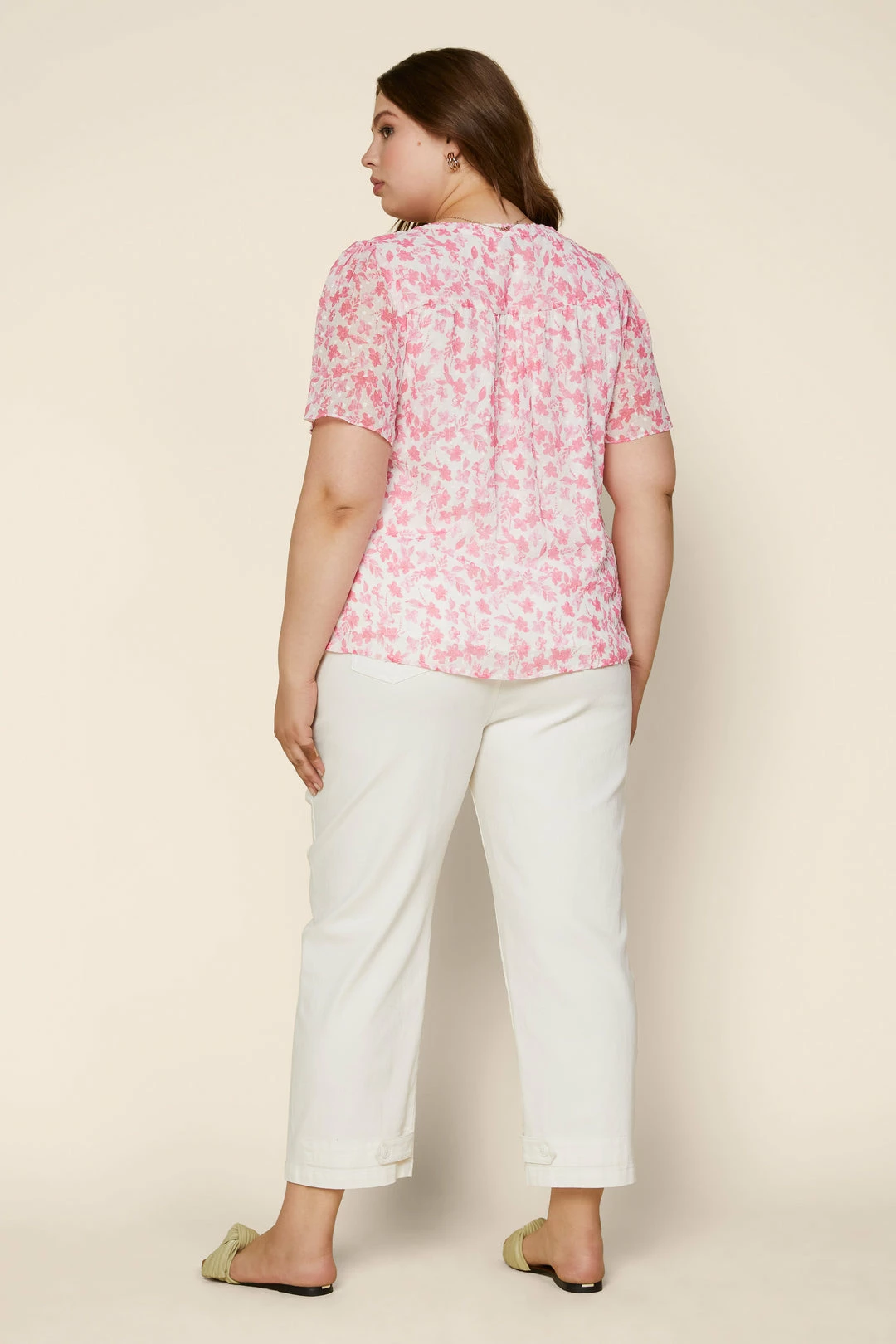 SKIES ARE BLUE Plus Size - Sweet Floral Ruffled Top New In Plus Size 6 SKIES ARE BLUE Plus Size - Sweet Floral Ruffled Top New In Plus Size