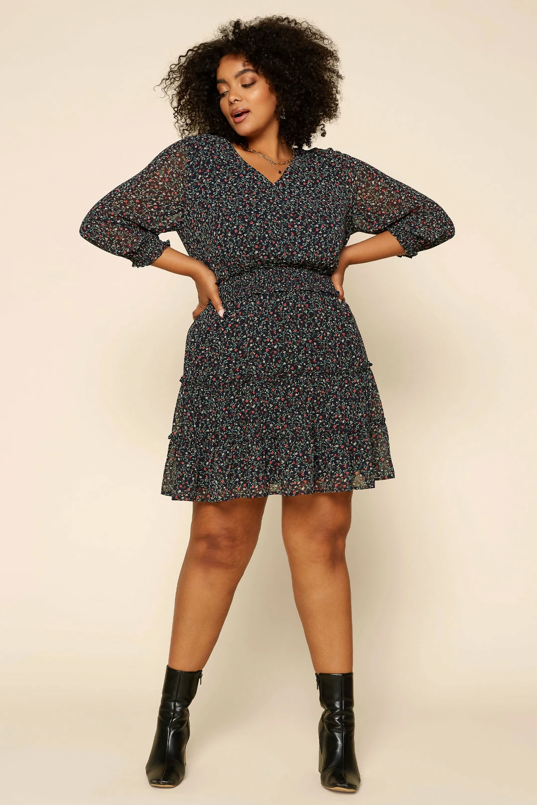 SKIES ARE BLUE Plus Size - Ditsy Floral Mini Dress Clothing 4 SKIES ARE BLUE Plus Size - Ditsy Floral Mini Dress Clothing