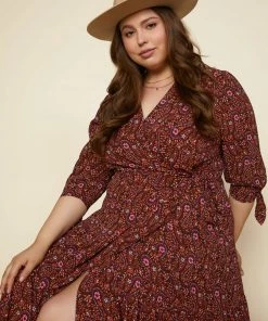 SKIES ARE BLUE Plus Size - Floral Smocked Maxi Dress 7 SKIES ARE BLUE Plus Size - Floral Smocked Maxi Dress