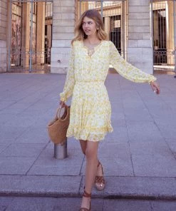 SKIES ARE BLUE Sweet Floral Mini Dress New In Clothing