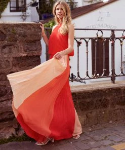 SKIES ARE BLUE Halter Pleated Maxi Dress New In Clothing