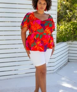 SKIES ARE BLUE New In Plus Size Plus Size - Tropical Print Peplum Top