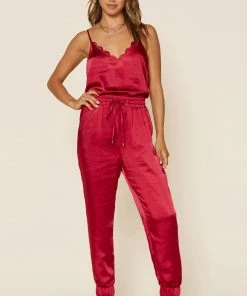 SKIES ARE BLUE Satin Scalloped Cami Top Clothing