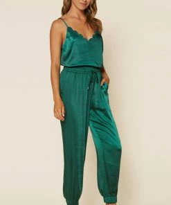 SKIES ARE BLUE Clothing Satin Scalloped Cami Top