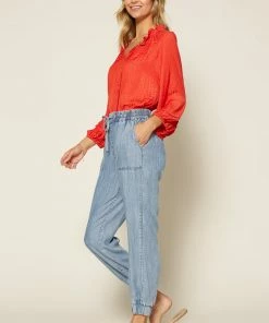 SKIES ARE BLUE Jacquard Pleated Blouse Clothing