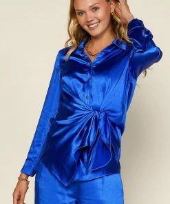 SKIES ARE BLUE Front Tie Satin Top