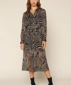 SKIES ARE BLUE Animal Print Button Down Dress 10 SKIES ARE BLUE Animal Print Button Down Dress