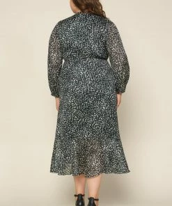 SKIES ARE BLUE Plus Size - Lorelei Leopard Wrap Dress 15 SKIES ARE BLUE Plus Size - Lorelei Leopard Wrap Dress